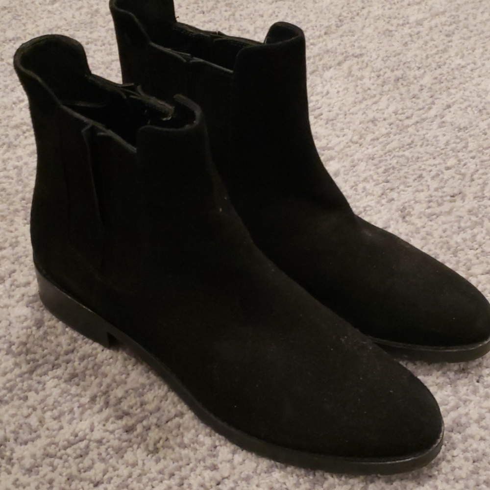 Stuart Weitzman Basilica Booties